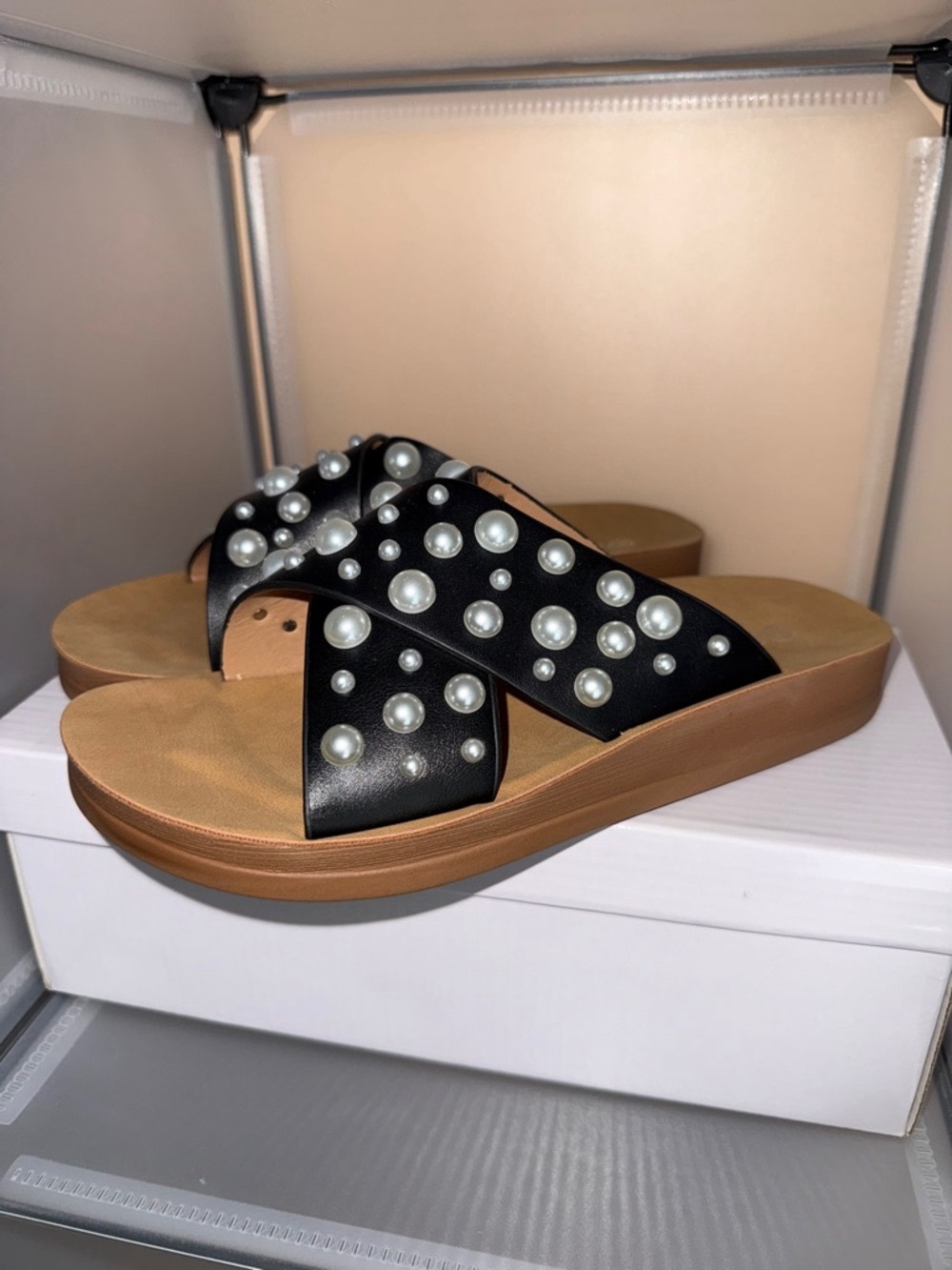 Forever Comfort Black Pearl Embellished Criss Cross Strap Sandals Size 6.5